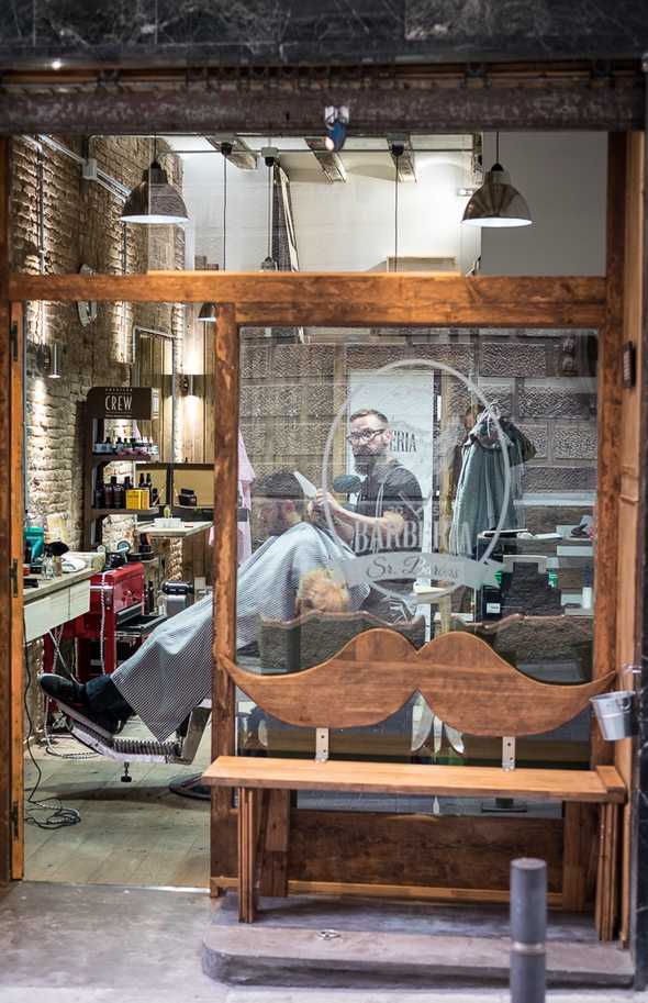 Barber shop in Gracia, Barcelona 2015
